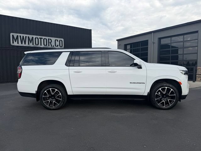 Used 2021 Chevrolet Suburban RST AWD/4WD image 3