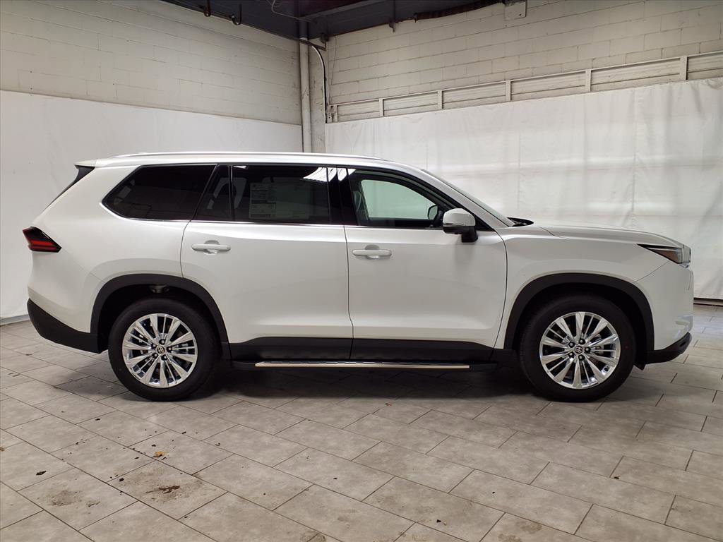 New 2026 Toyota Grand Highlander Platinum image 10