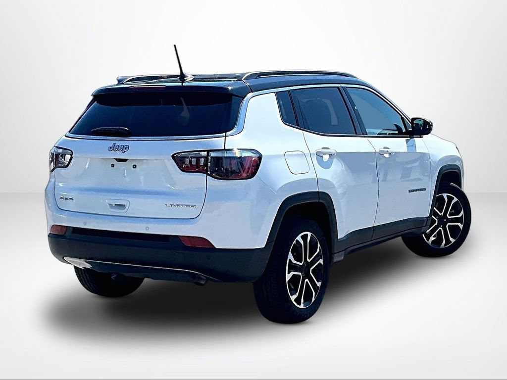 Used 2024 Jeep Compass Limited AWD/4WD image 3
