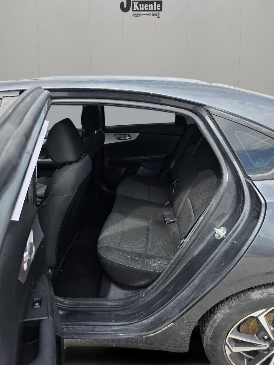 Used 2023 Kia Forte LXS w/ LXS Technology Package FWD image 22