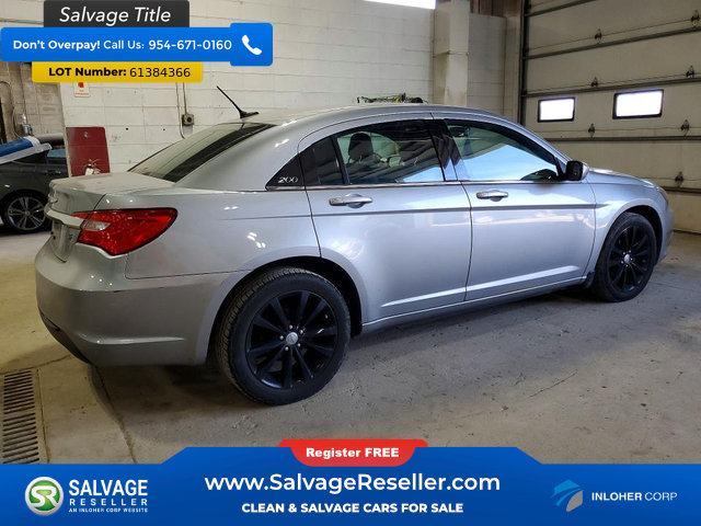 Used 2014 Chrysler 200 Limited w/ 200 S V6 Premium Group FWD image 4