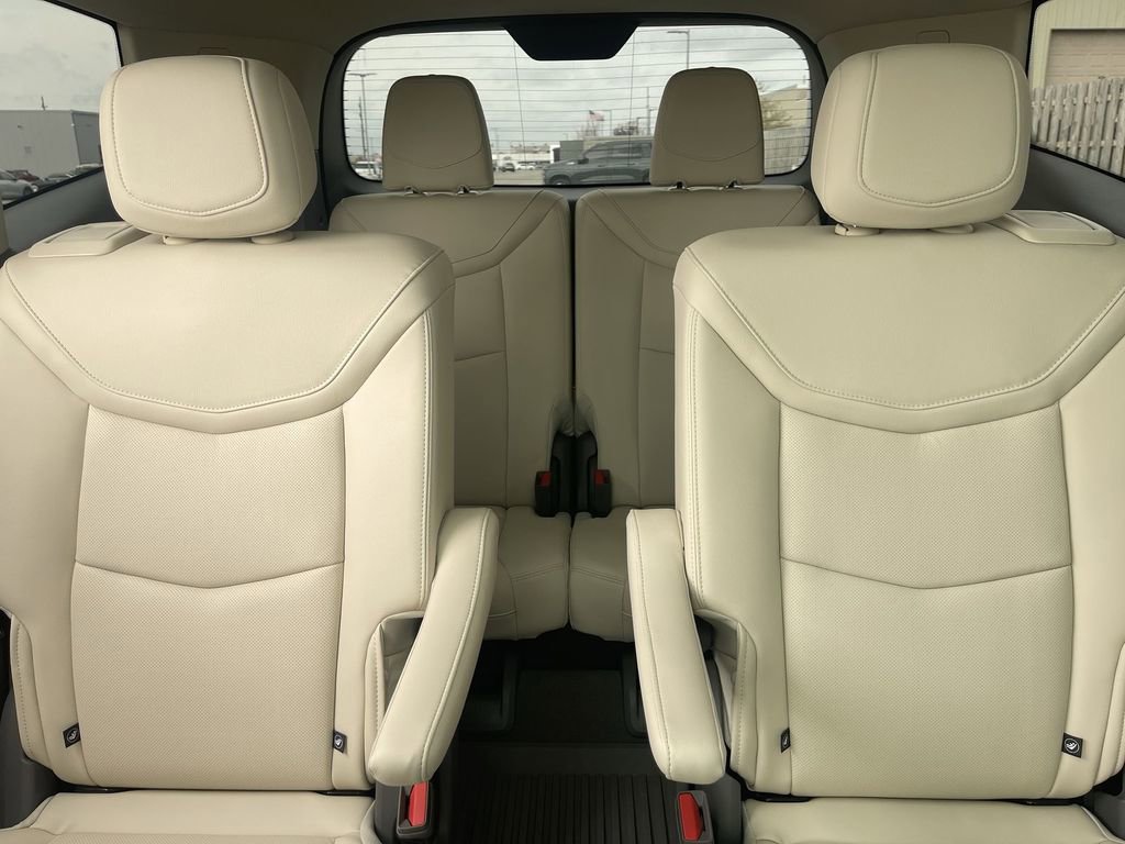 Used 2024 Cadillac XT6 Premium Luxury w/ LPO, Floor Liner Package image 37