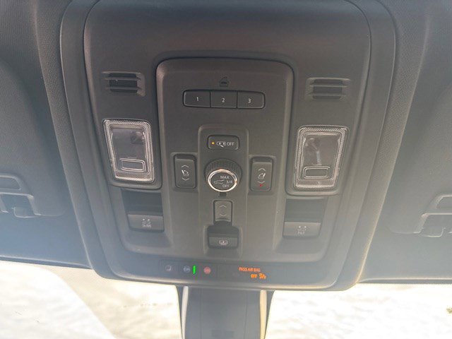 Used 2021 Chevrolet Suburban High Country AWD/4WD image 23