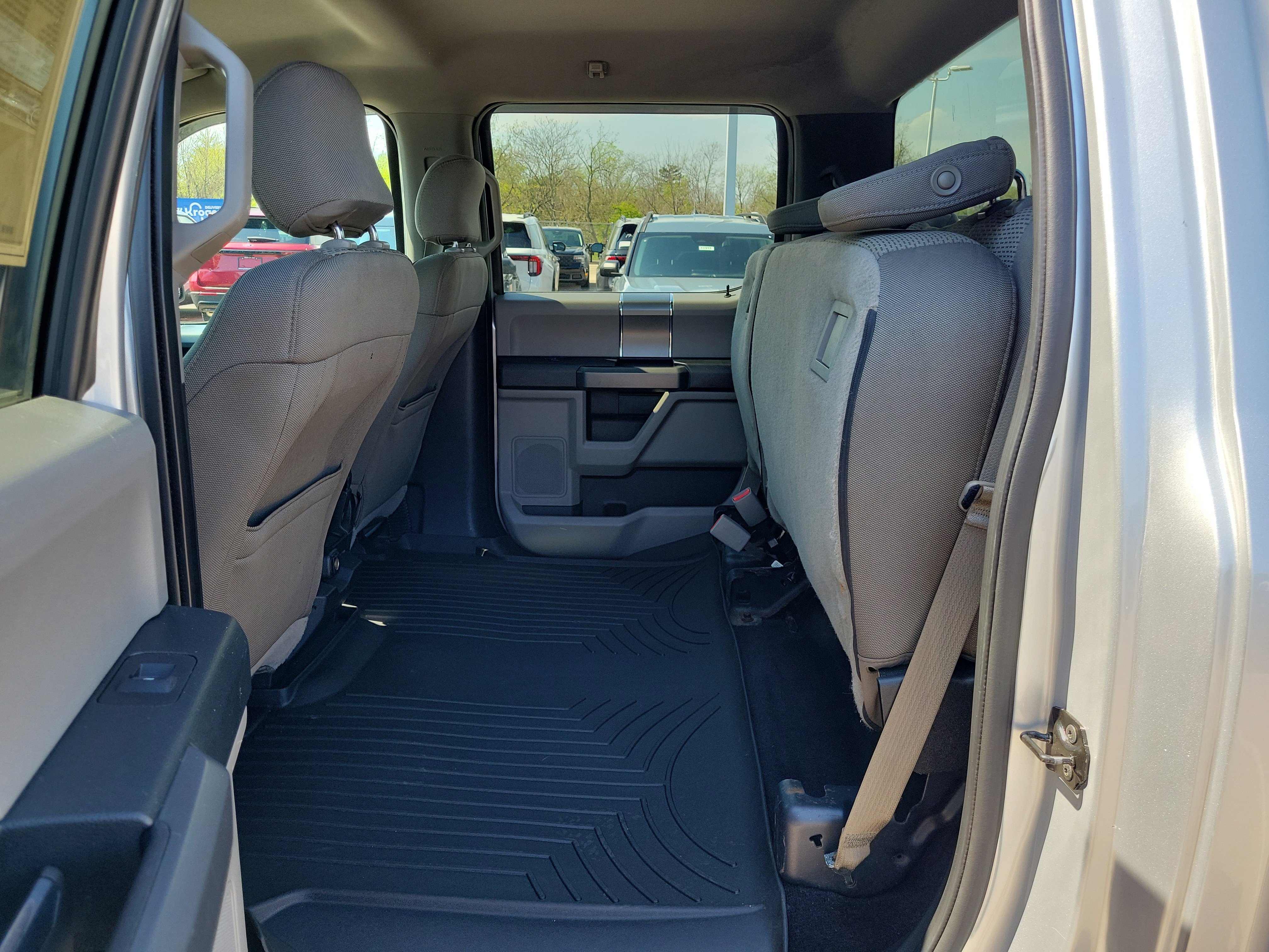 Used 2015 Ford F150 XLT w/ XTR Package image 12