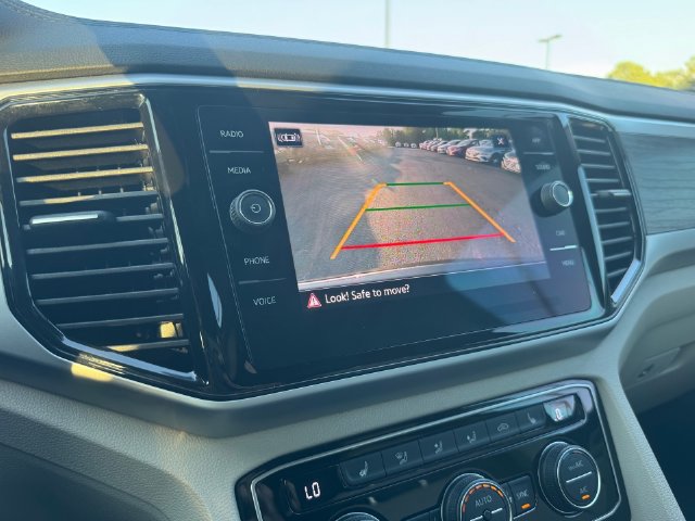 Used 2023 Volkswagen Atlas SE FWD image 17