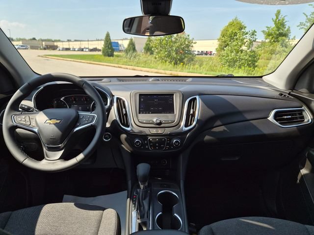 Used 2024 Chevrolet Equinox LT w/ LPO, Floor Liner Package FWD image 32