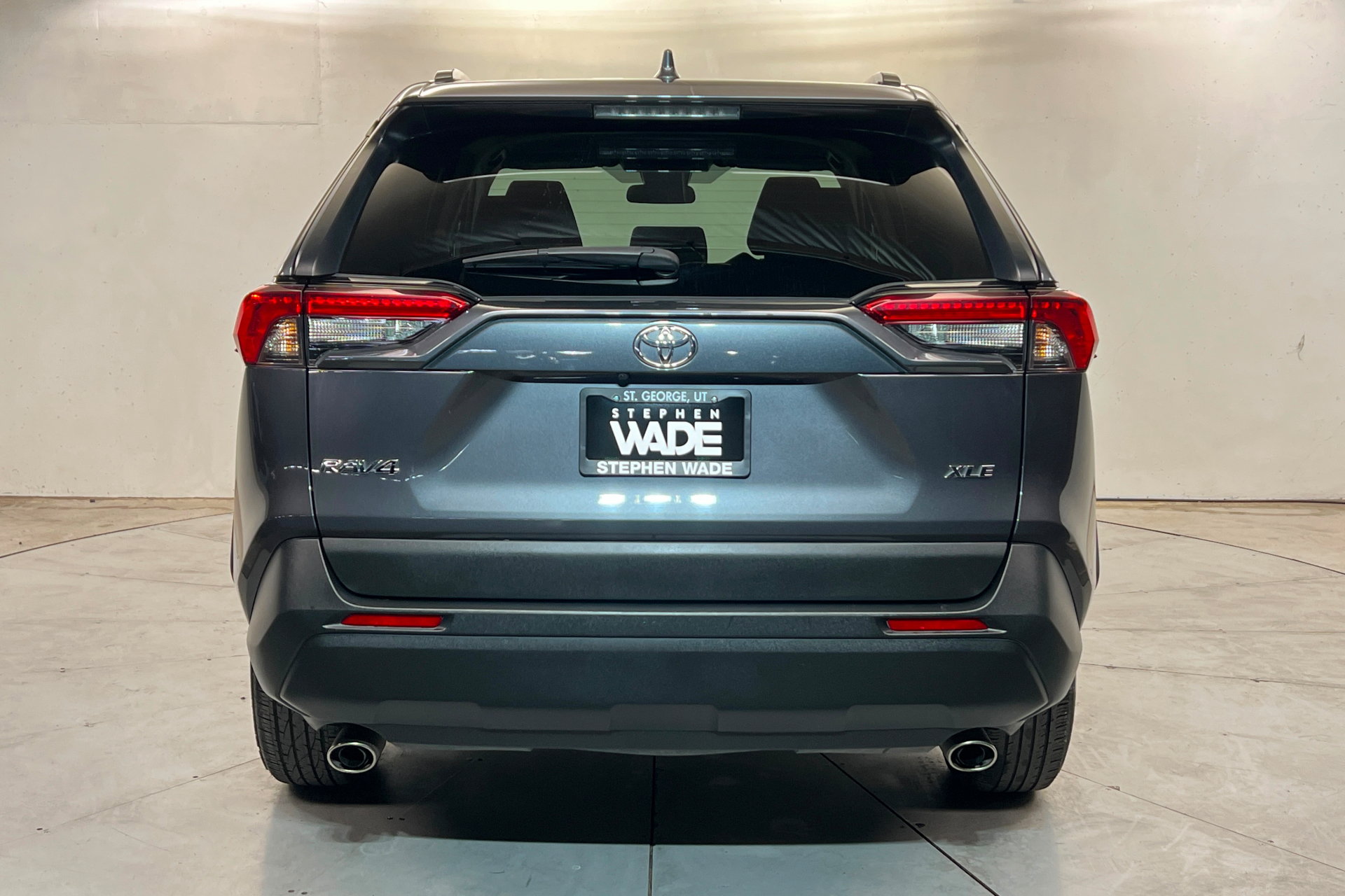 Used 2025 Toyota RAV4 XLE FWD image 5