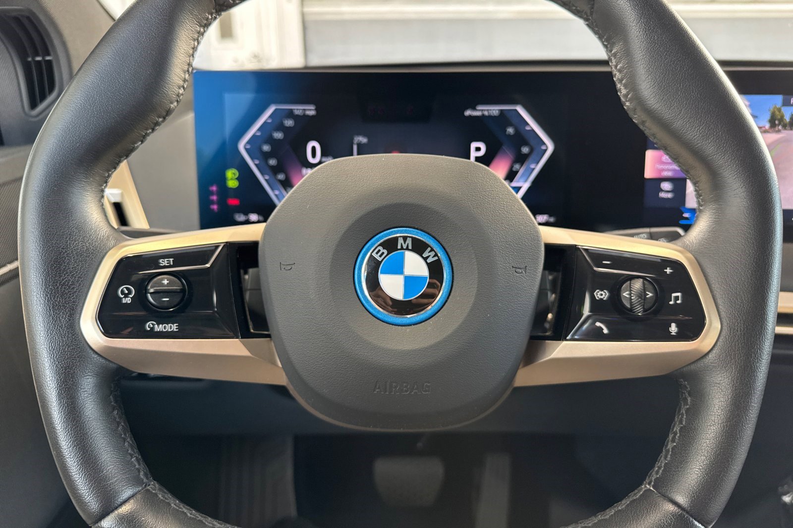 Certified 2025 BMW iX xDrive50 AWD/4WD image 31