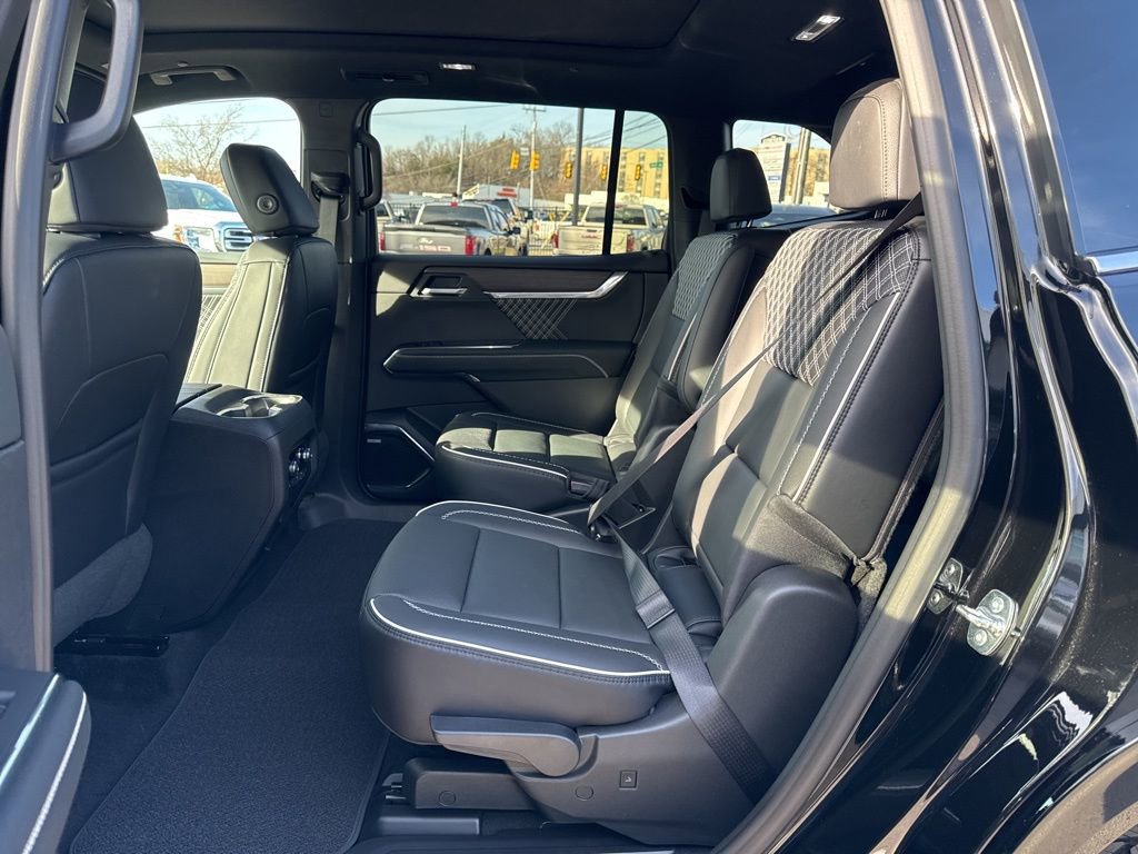 New 2026 GMC Acadia Denali w/ Super Cruise Package image 33