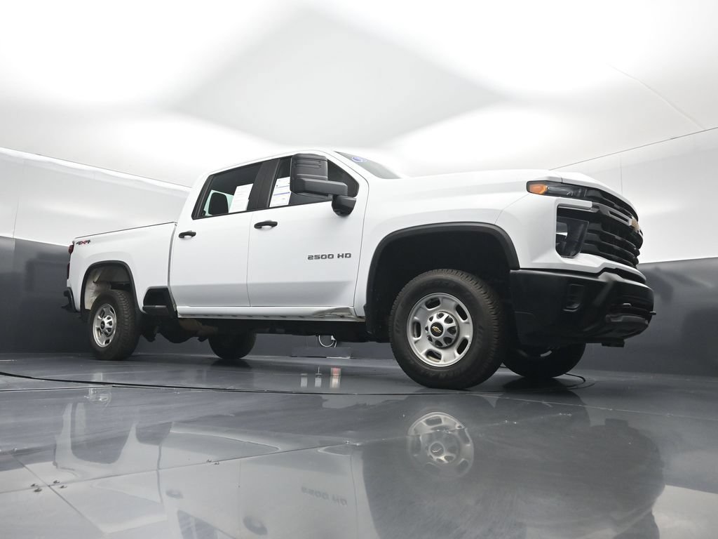Used 2024 Chevrolet Silverado 2500 W/T AWD/4WD image 4