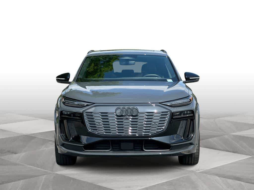 Used 2025 Audi SQ6 e-tron Prestige AWD/4WD image 3