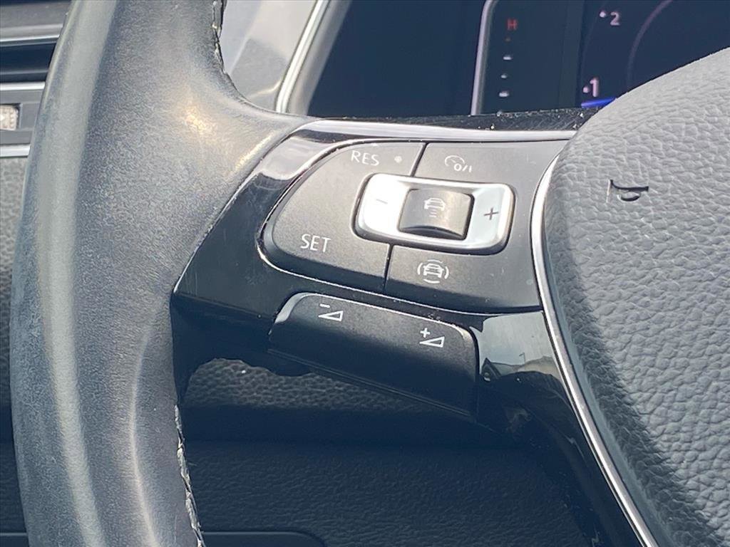 Used 2019 Volkswagen Tiguan SEL FWD image 7