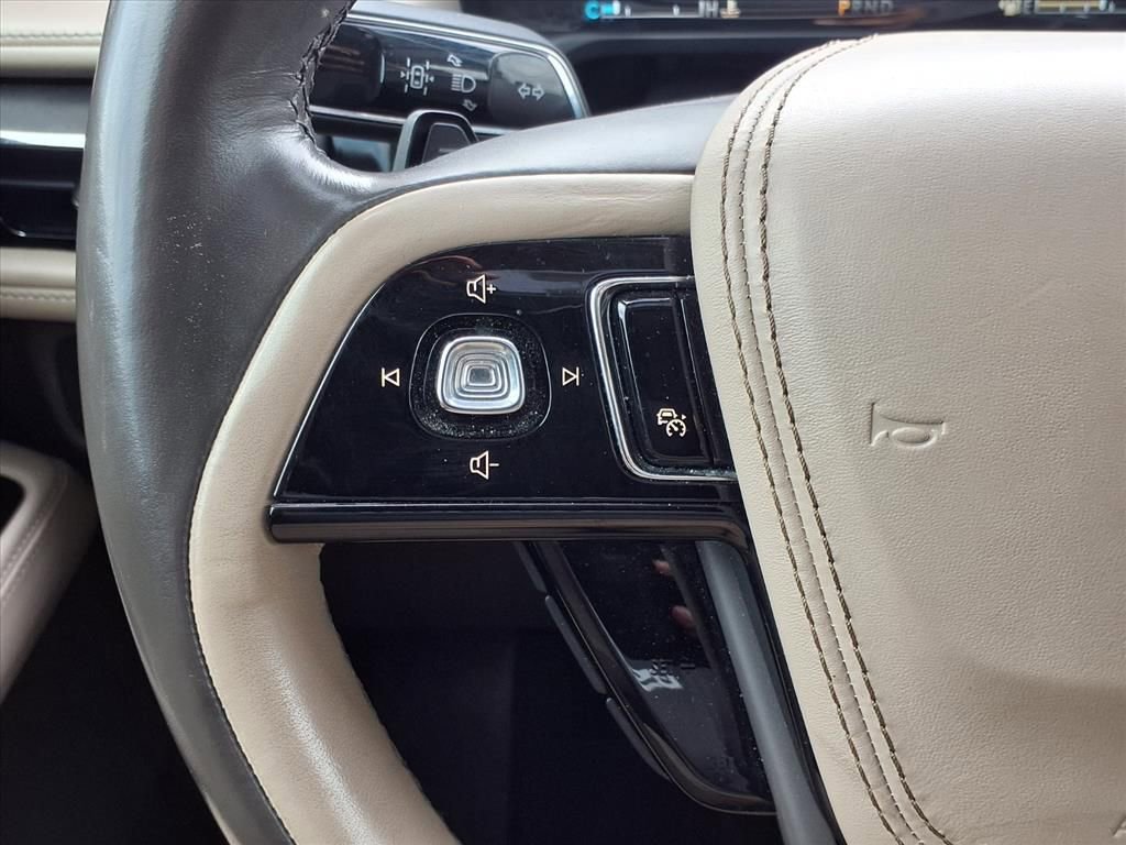 Certified 2020 Lincoln Aviator Reserve w/ Equipment Group 201A image 18