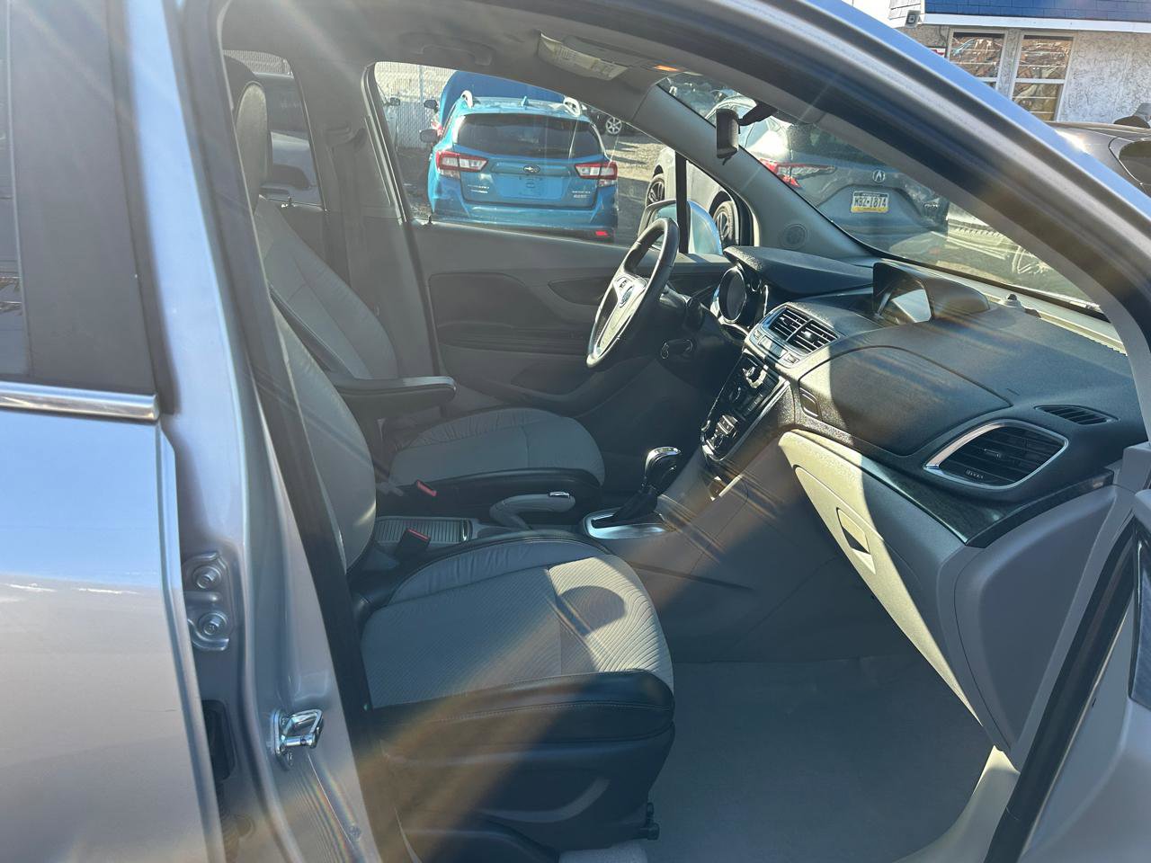 Used 2014 Buick Encore FWD image 15