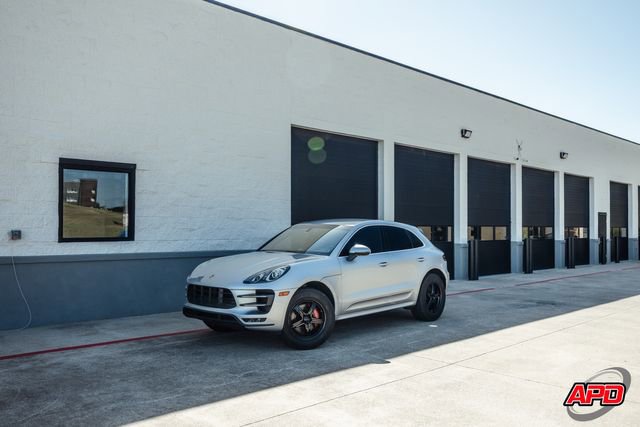 Used 2015 Porsche Macan Turbo image 36