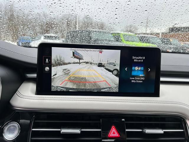 Used 2025 Genesis G70 2.5T image 18