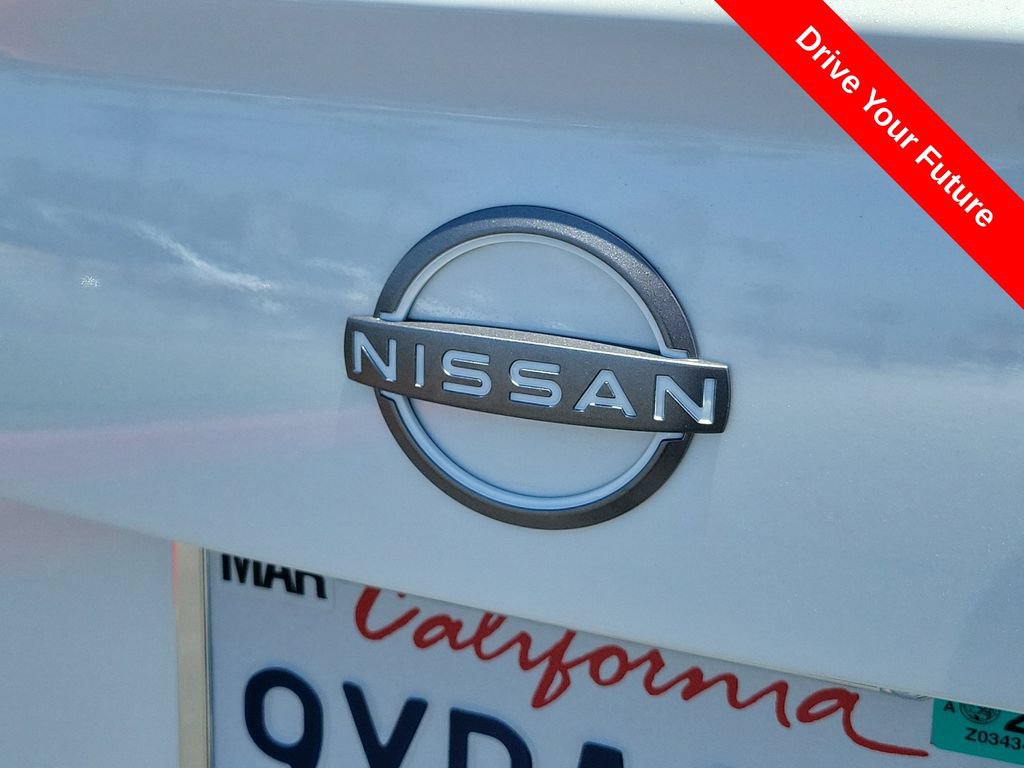 Used 2025 Nissan Versa SV w/ Trunk Package FWD image 26