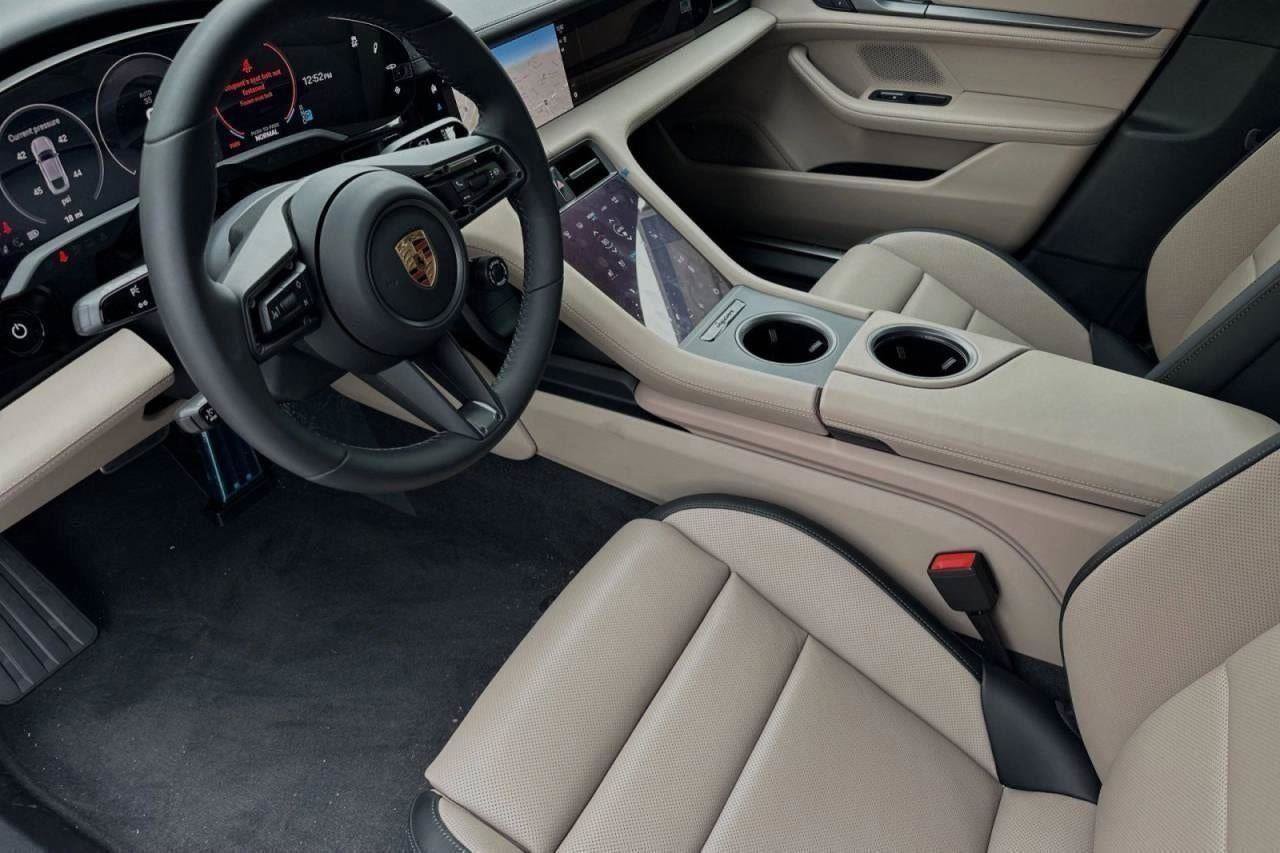 New 2025 Porsche Taycan 4S image 88