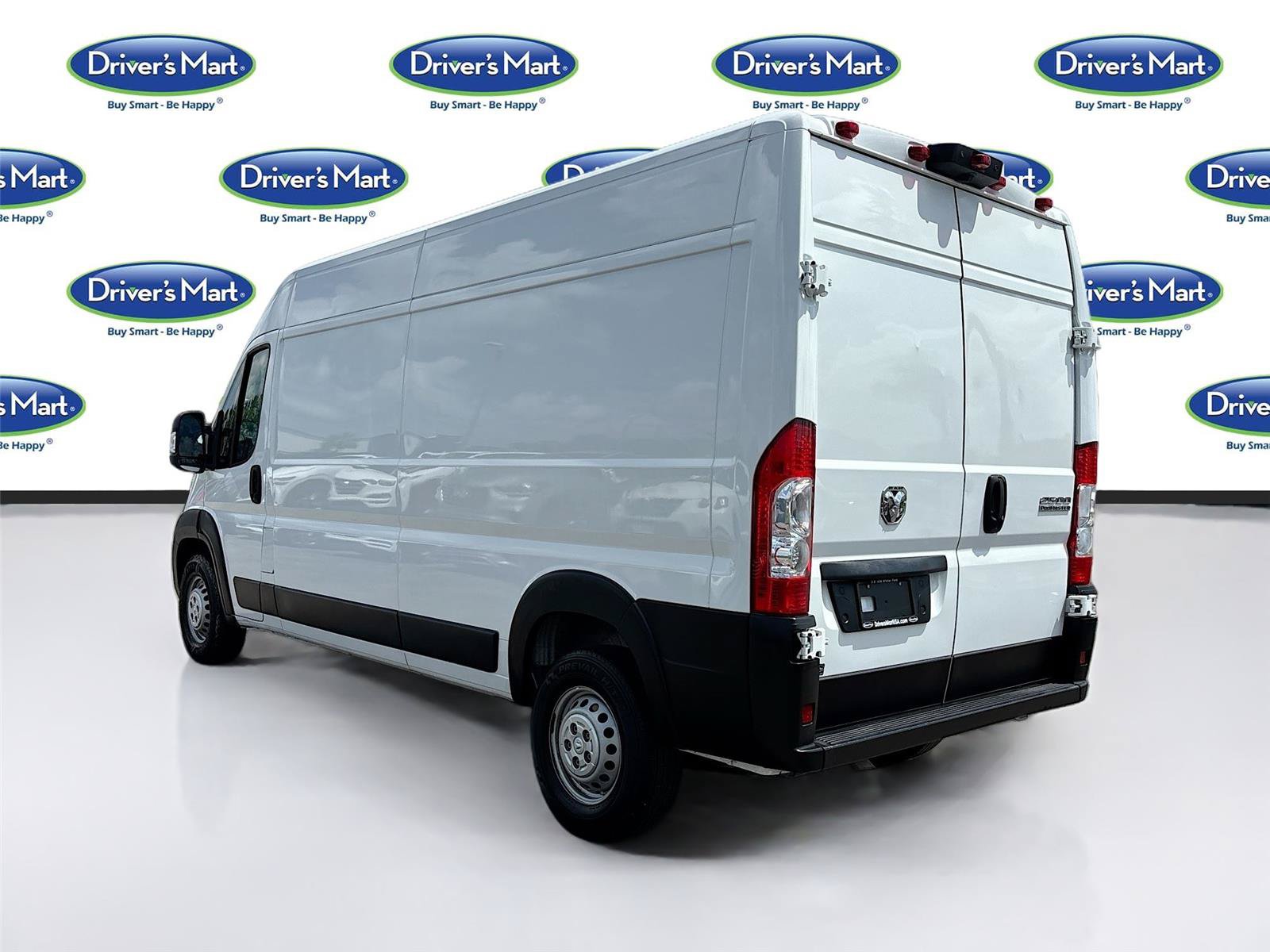 Used 2025 RAM ProMaster 2500 w/ Convenience Group FWD image 5
