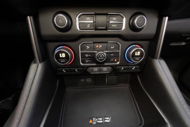 Used 2023 Chevrolet Tahoe Z71 w/ Luxury Package image 20