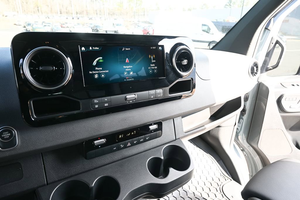 Used 2023 Mercedes-Benz Sprinter 2500 image 13
