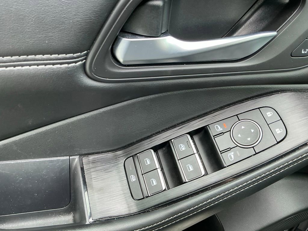 Used 2023 Nissan Rogue SL w/ SL Premium Package FWD image 13