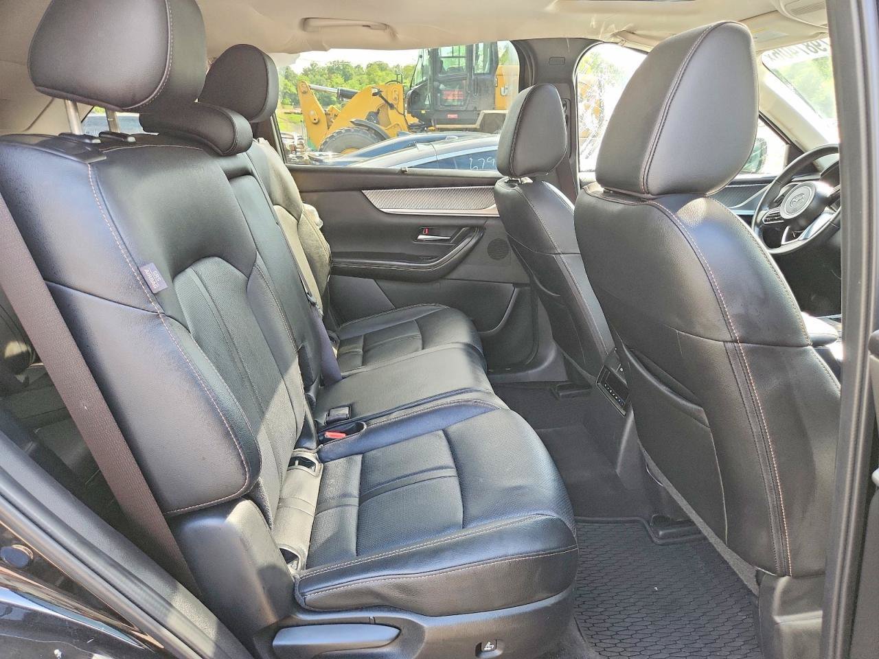 Used 2024 MAZDA CX-90 Plug-In Hybrid w/ Preferred AWD/4WD image 9