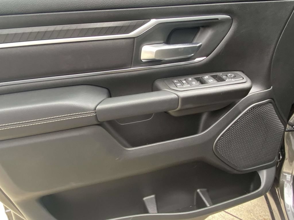 New 2026 RAM 1500 Big Horn AWD/4WD image 14