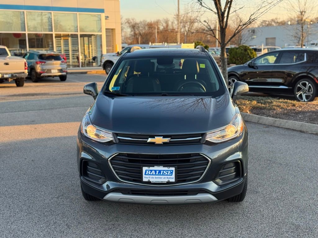Used 2021 Chevrolet Trax LT w/ Driver Confidence Package image 2