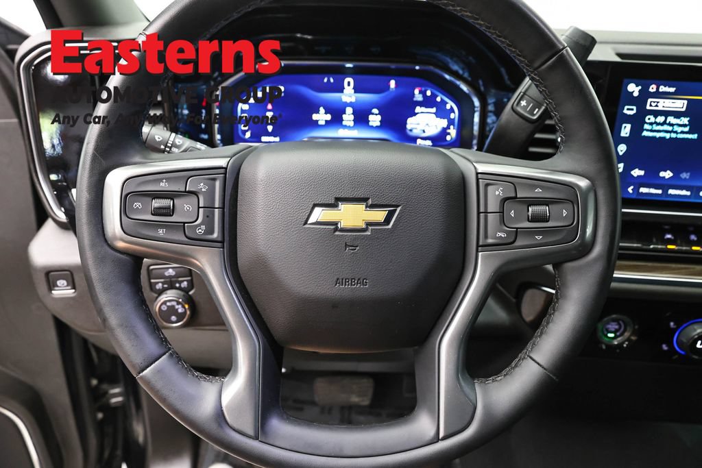Used 2024 Chevrolet Silverado 1500 LT AWD/4WD image 10