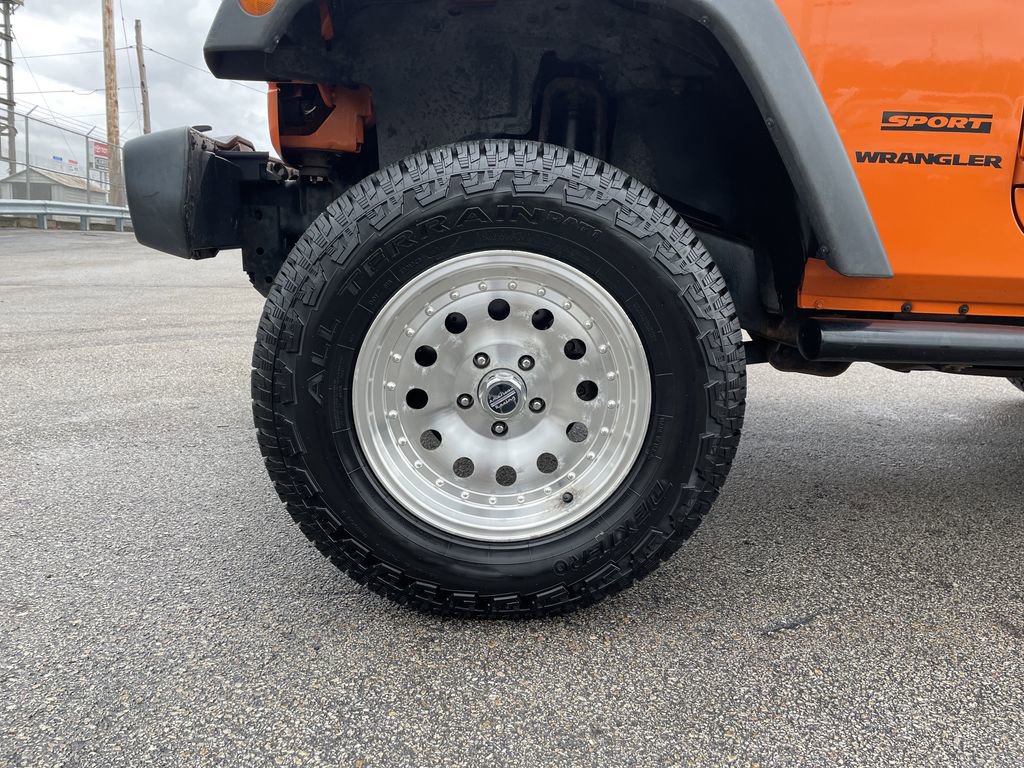 Used 2012 Jeep Wrangler Sport AWD/4WD image 9