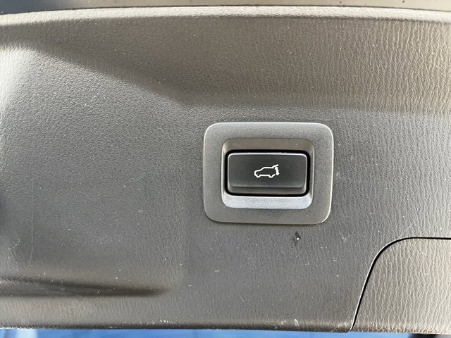 Used 2022 MAZDA CX-9 Touring w/ Touring Premium Package image 13