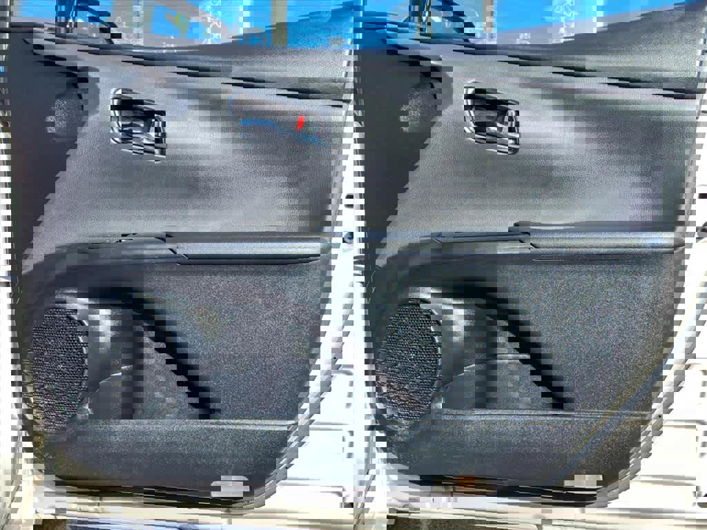 Used 2018 Toyota Prius Prime Plus image 23