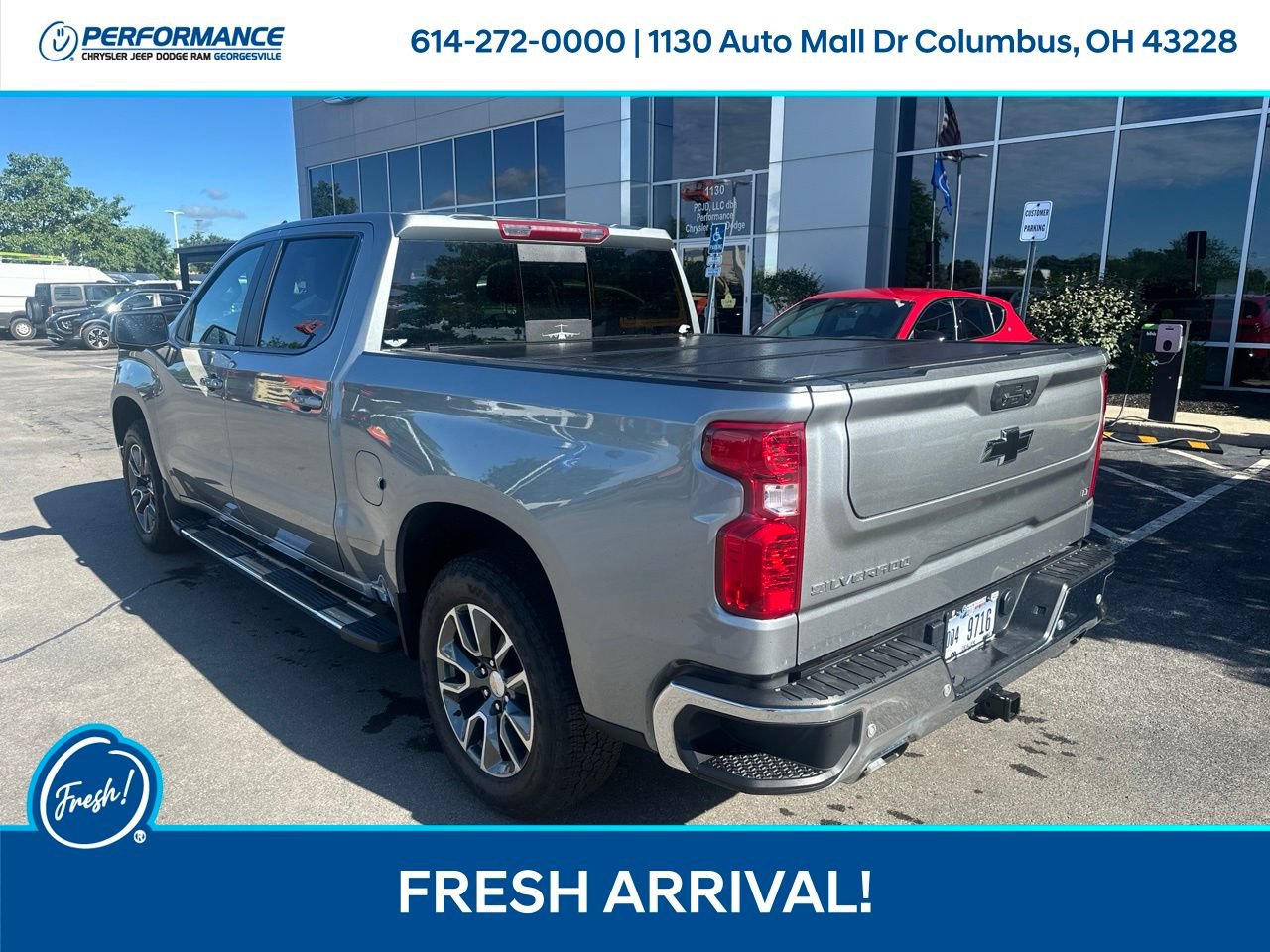 Used 2025 Chevrolet Silverado 1500 LT AWD/4WD image 5