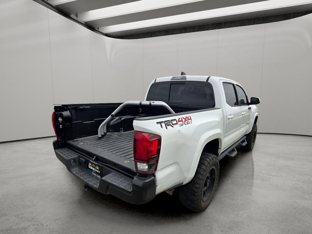 Used 2020 Toyota Tacoma TRD Sport w/ Technology Package AWD/4WD image 4