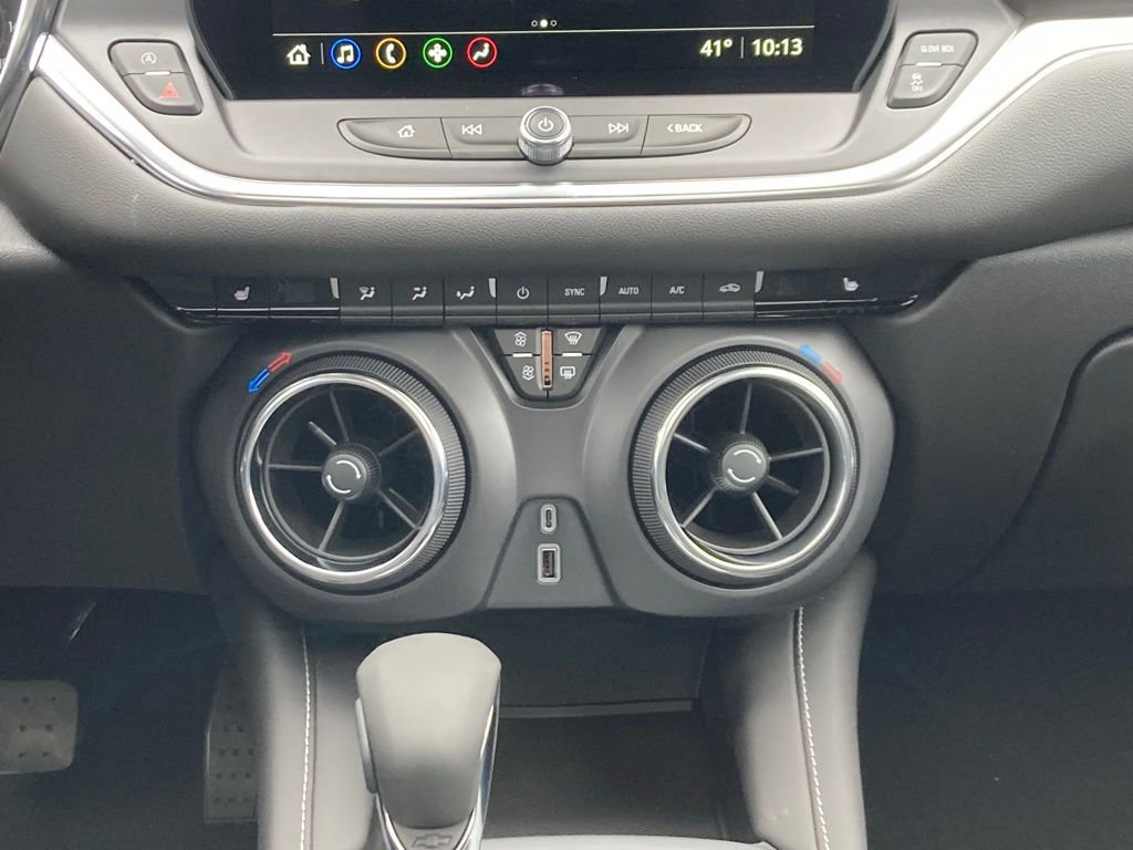 New 2025 Chevrolet Blazer LT image 19