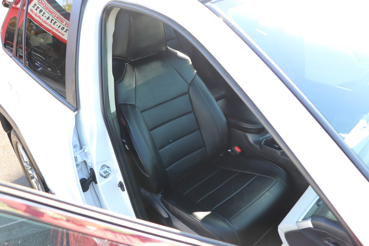 Used 2025 Toyota RAV4 XLE image 14