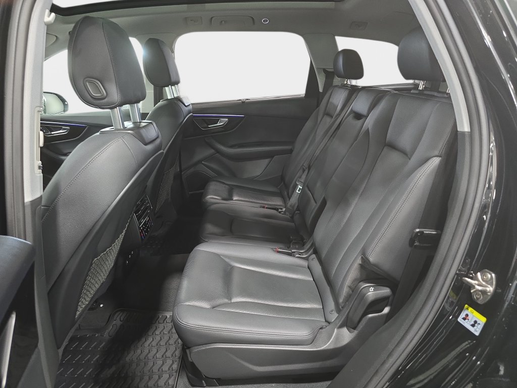 Used 2023 Audi Q7 3.0T Prestige w/ Prestige Package AWD/4WD image 25