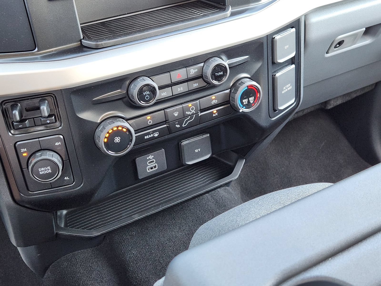 New 2026 Ford F350 XLT AWD/4WD image 20