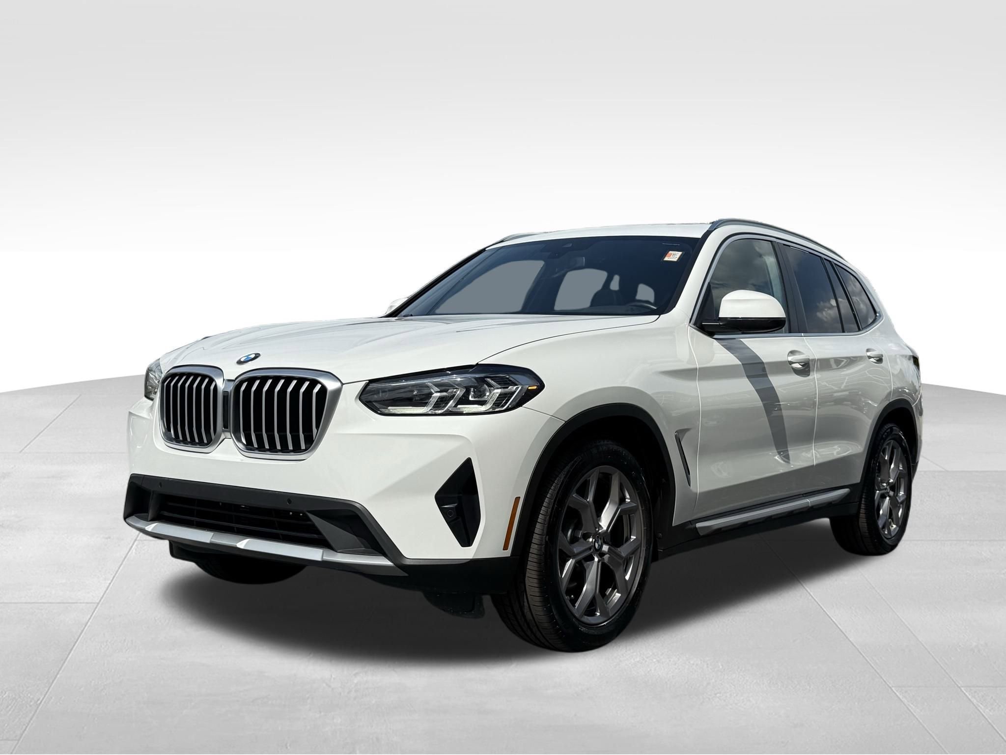 Used 2024 BMW X3 sDrive30i image 2