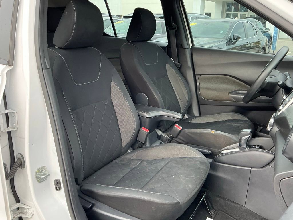 Used 2019 Nissan Kicks S w/ Exterior Package image 18