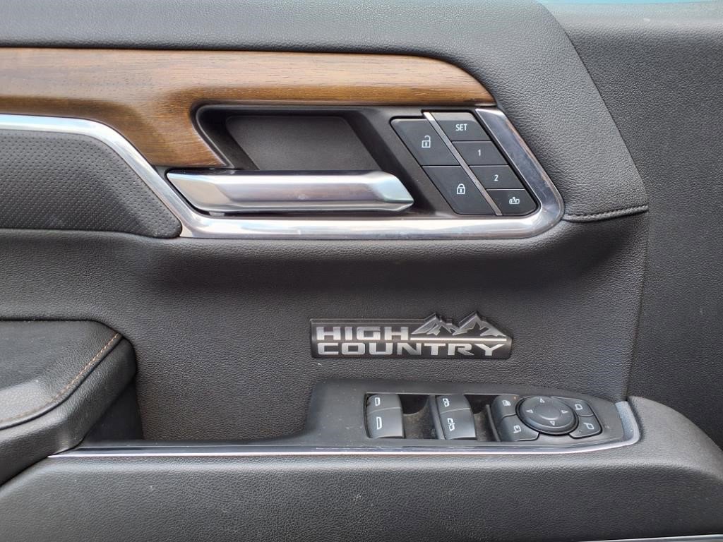 Certified 2024 Chevrolet Silverado 1500 High Country w/ Midnight Edition image 8