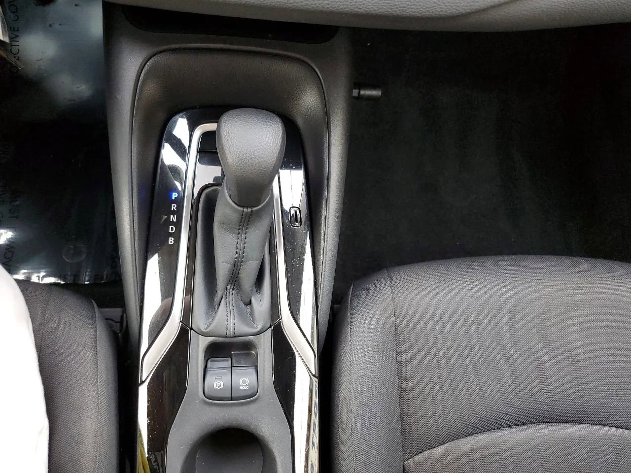 Used 2020 Toyota Corolla LE image 28