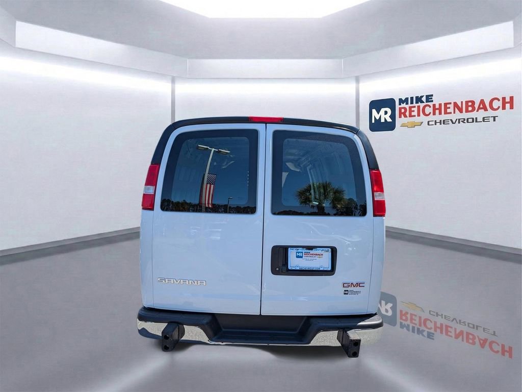 Used 2024 GMC Savana 2500 w/ Driver Convenience Package RWD image 5