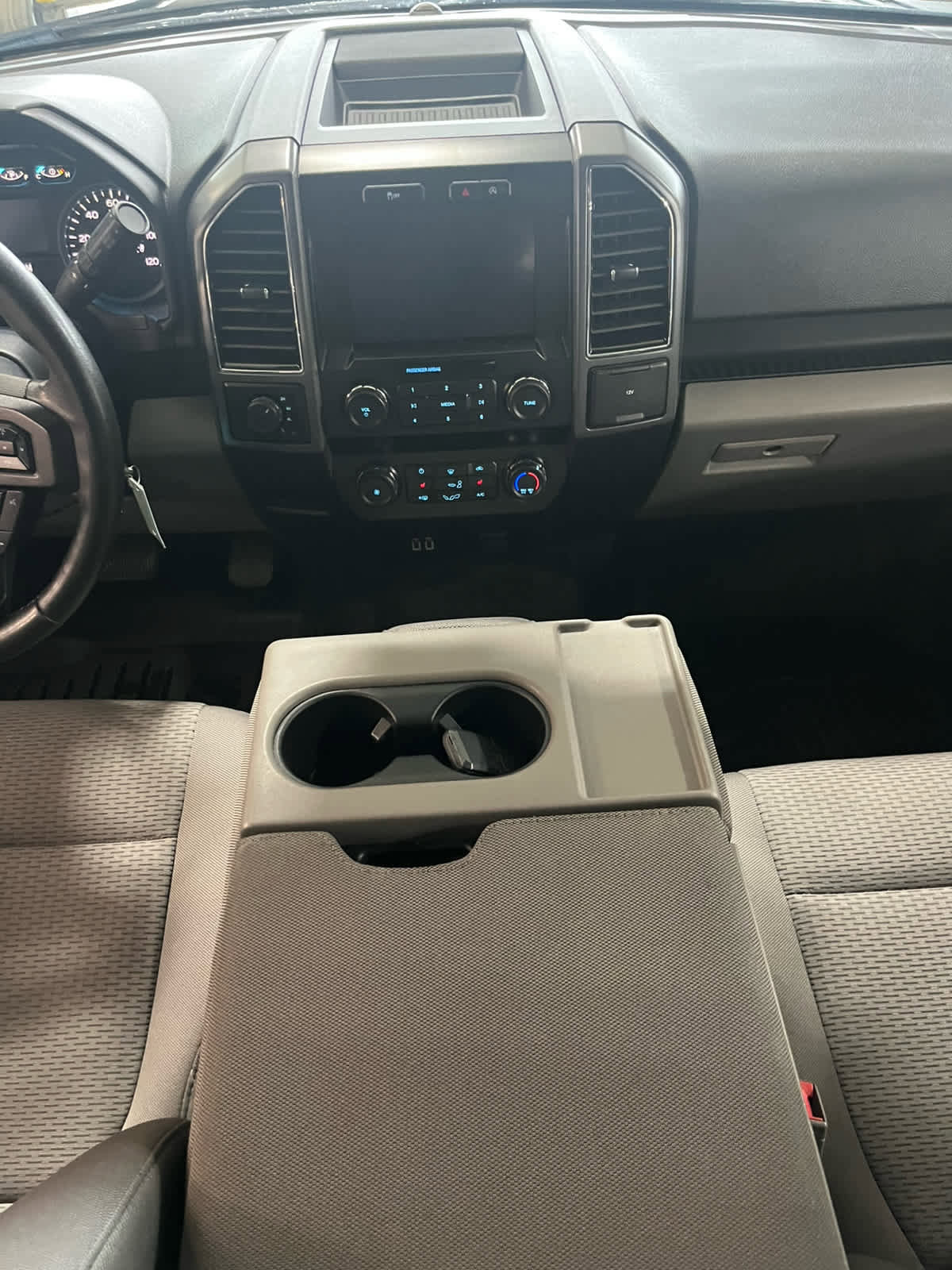 Used 2020 Ford F150 XLT w/ Equipment Group 302A Luxury AWD/4WD image 9