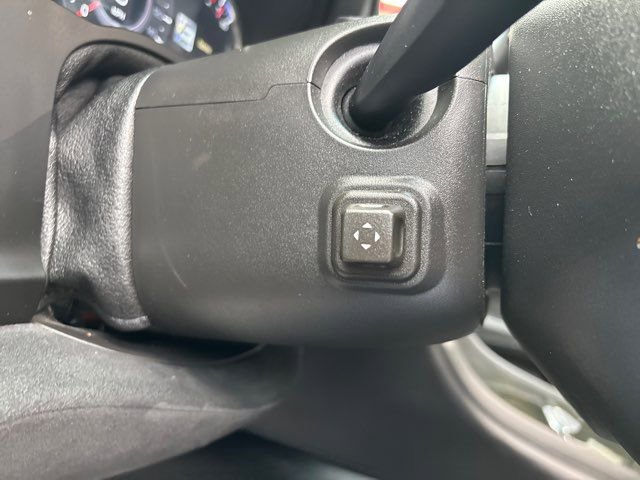 Used 2018 Cadillac Escalade ESV Platinum AWD/4WD image 53