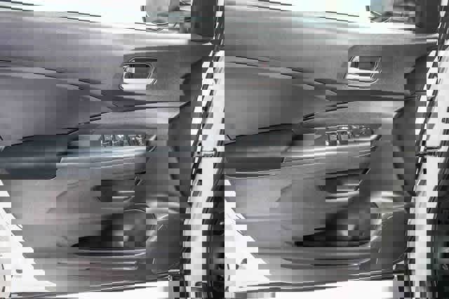 Used 2015 Honda CR-V LX image 21