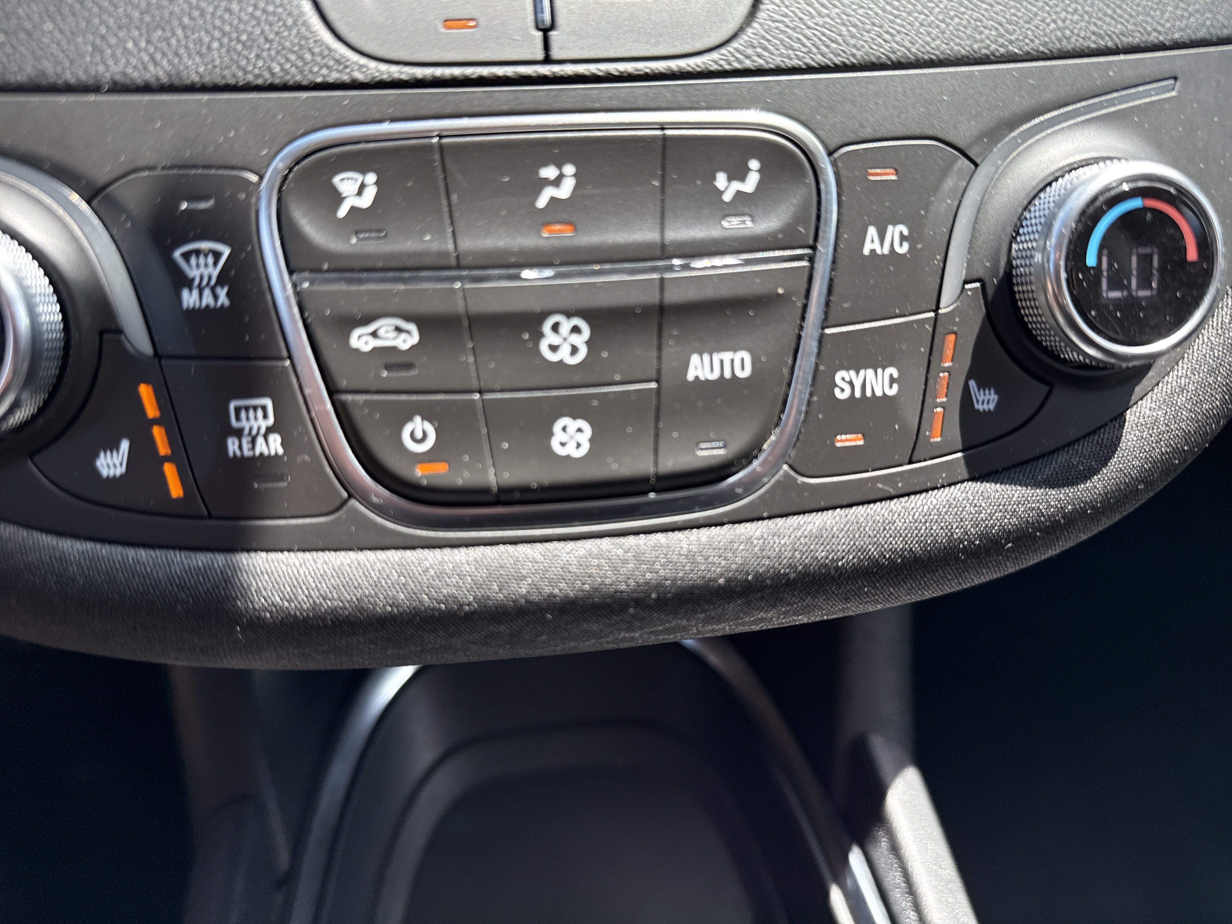 Used 2024 Chevrolet Malibu LT FWD image 27