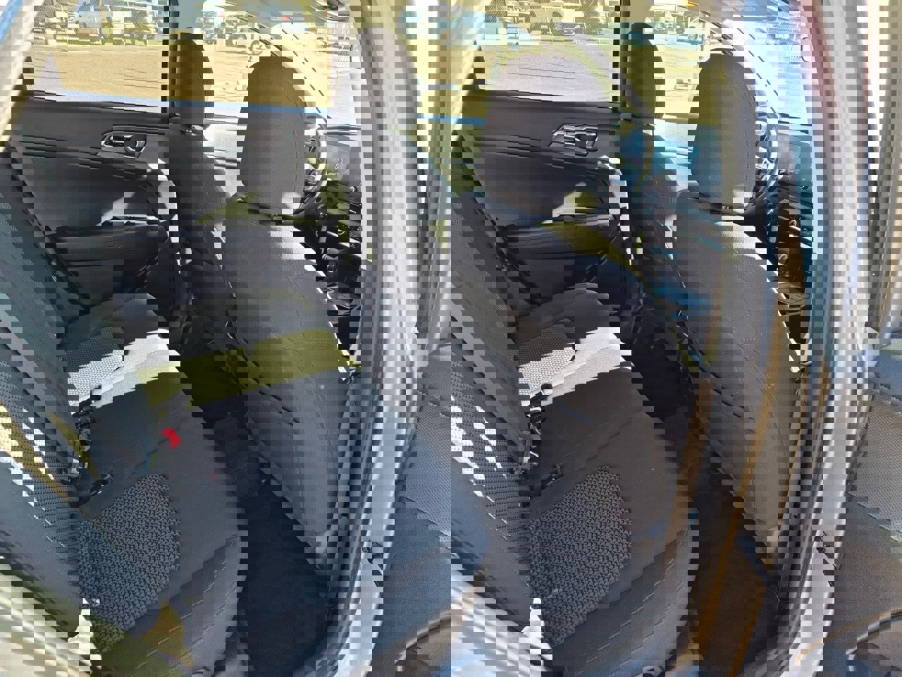 Used 2024 Kia Sportage LX image 14