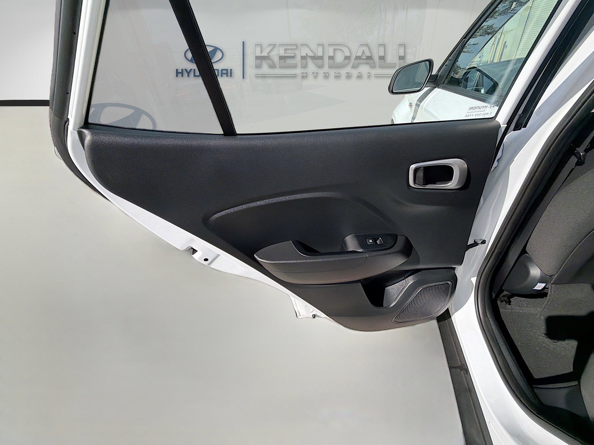 Used 2022 Hyundai Venue SE FWD image 22